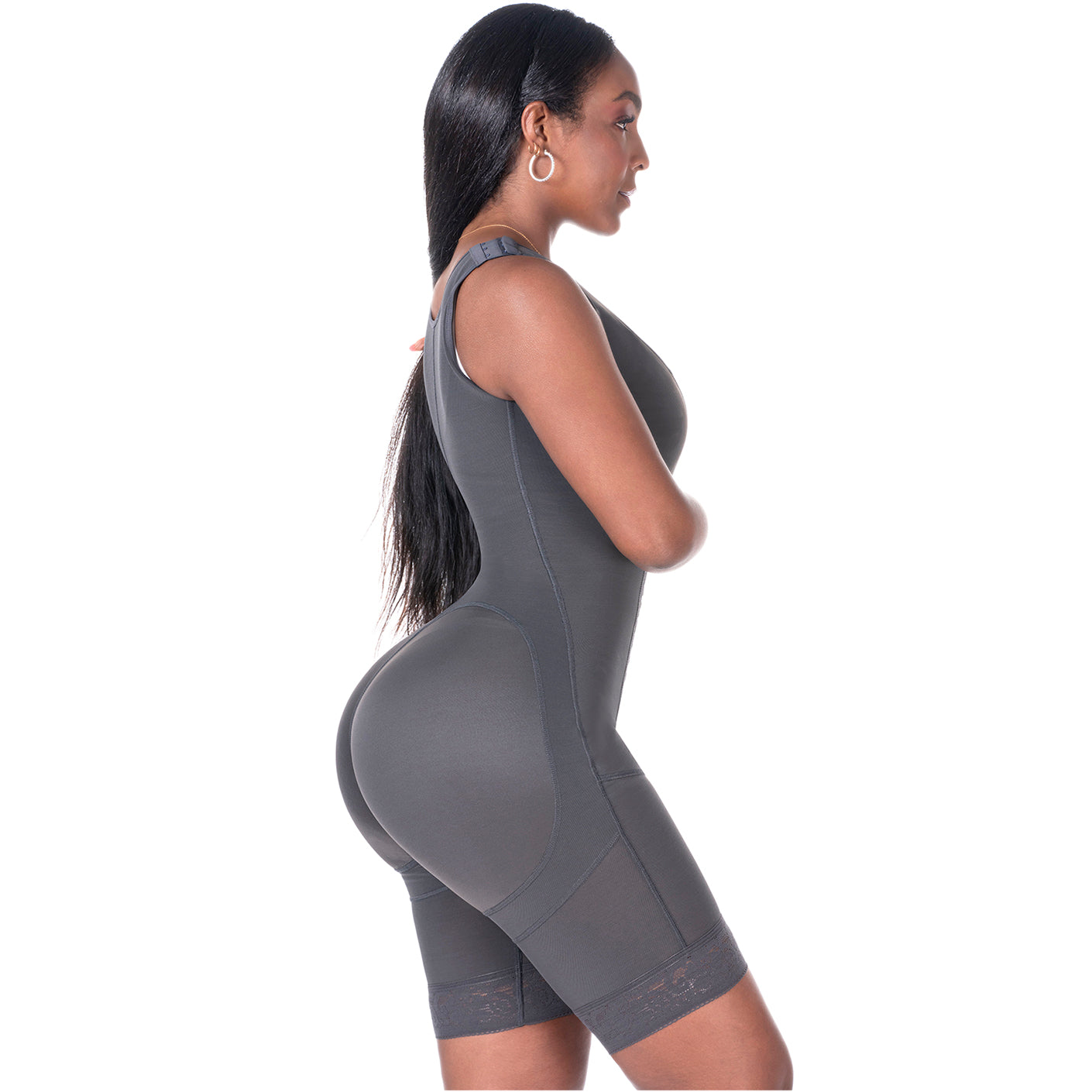 Bling Shapers 553BF |  Get Ready to Shine with Bling Shapers Extreme 553BF: The Ultimate Shapewear Bodysuit with Built-In Bra | Perfect for All-Day Confidence and Comfort | Discover the Power of Powernet